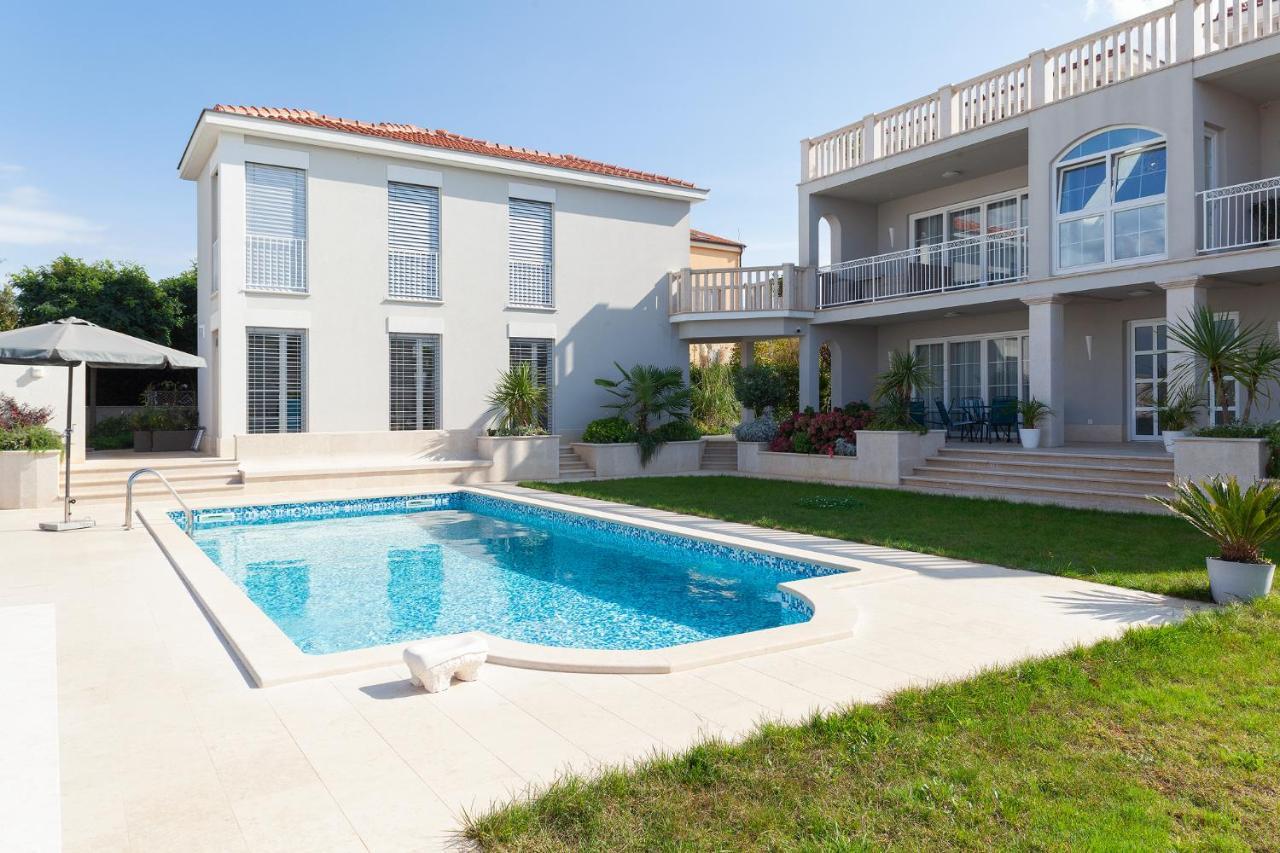 Luxury Rooms Vila Carissa Malinska Exterior foto