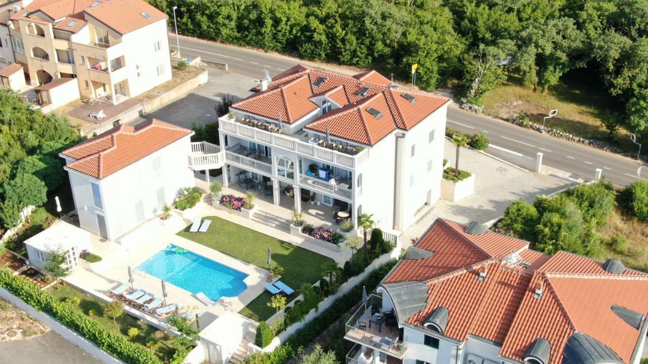 Luxury Rooms Vila Carissa Malinska Exterior foto